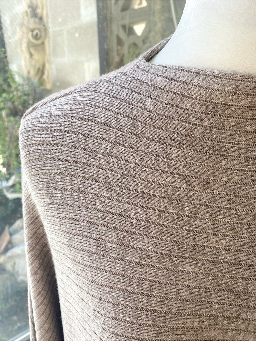 Madewell Mockneck Dolman Sleeve Viscose Ribbed Top in Stone, Size XL NWT - Picture 3 of 9